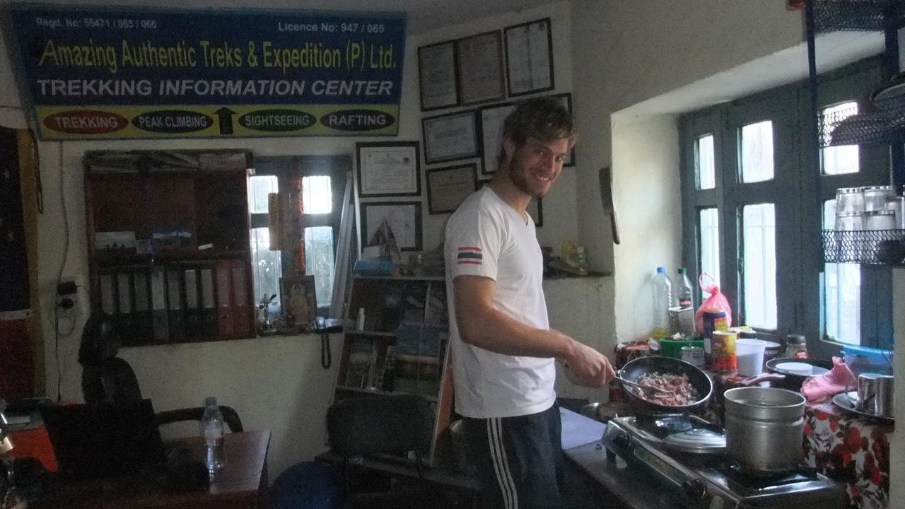 Everest Home Stay Apartment Lalitpur Ngoại thất bức ảnh